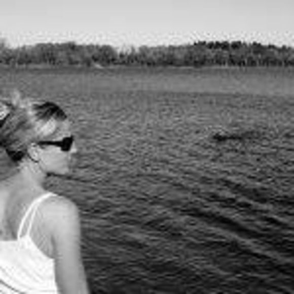 Meet your Posher, Jen - Picture 1 of 1